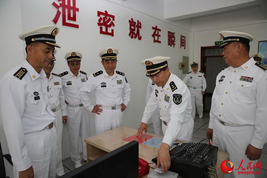 ���＾�ڣ��������ӻ��㽨�������Ⱥ��·�ߣ���֯����һ�߹�Ħ���ź�����