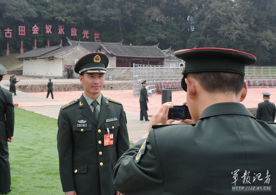 ���Ի��㵥λ�Ĵ������ֳ���Ӱ����־����