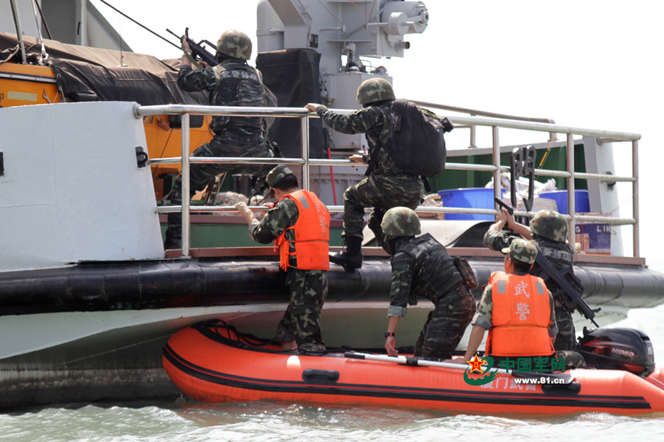 ����:�����侯�����Ϸ��� �ִ�"��צ��"������8��