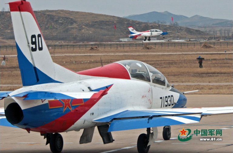 �ռ����ʻ�Ž̡�8�ɻ�ֱ�����죬���ܿ��ԡ���Լ����̷����