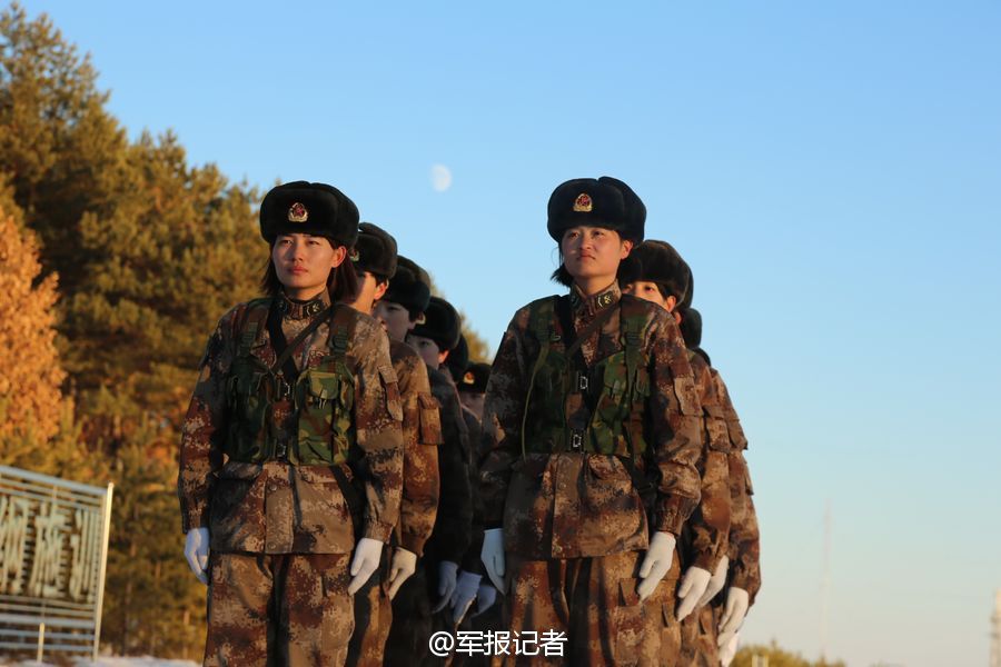 ���壺�Ҿ��߷���Ů���ӡ�������ѩѲ�߽罭��5��