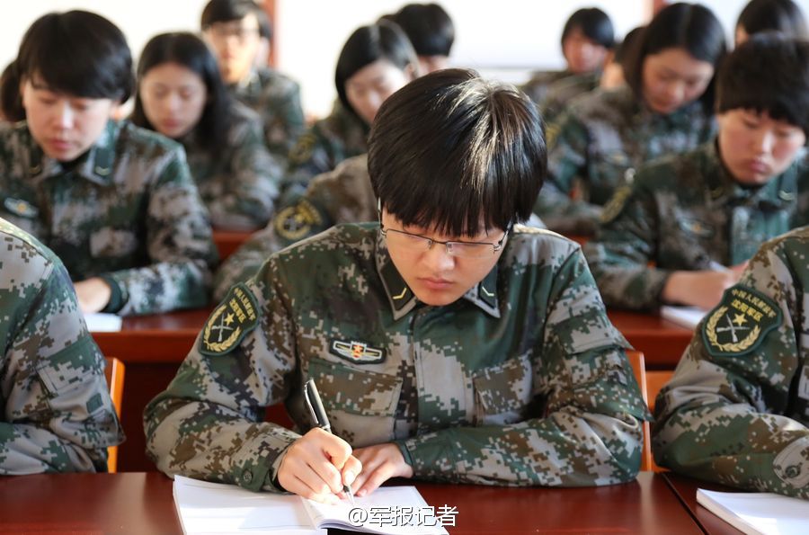 ���壺�Ҿ��߷���Ů���ӡ�������ѩѲ�߽罭��17��