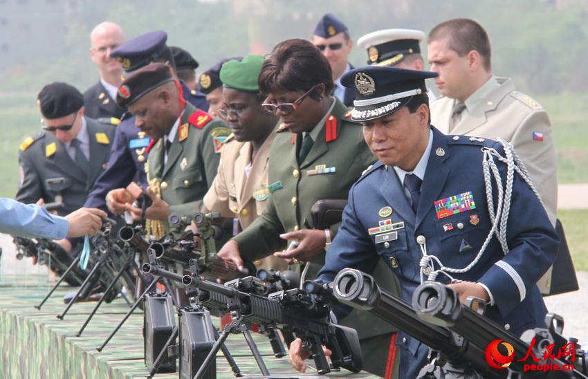 2011�꣬פ����ٲιۿս���ĳ��  �������