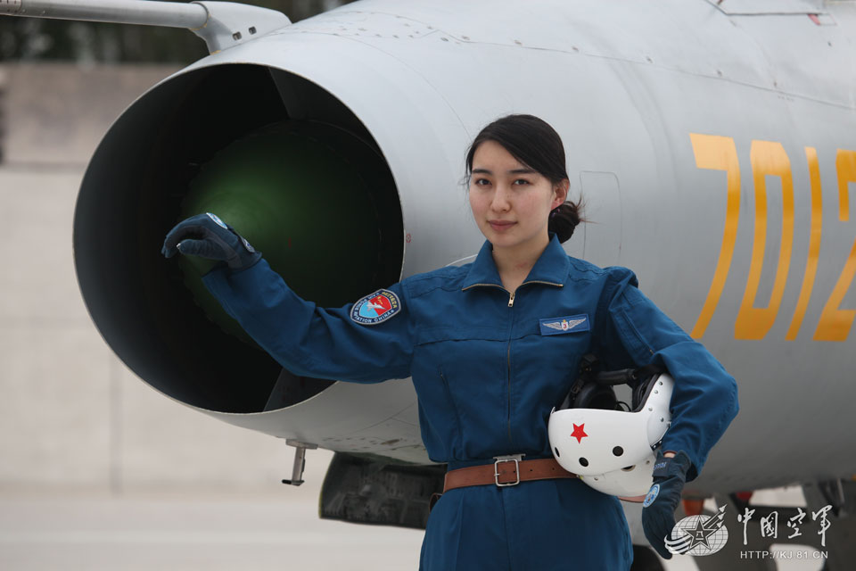 ����������ܼ���ӡ�Ӣ���������ƺ�����֮�У�ҧס���ó�����ս�����벻����³� ��