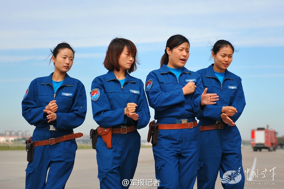 ����:�ܷ�����ս����Ů�����ຽչ��7��