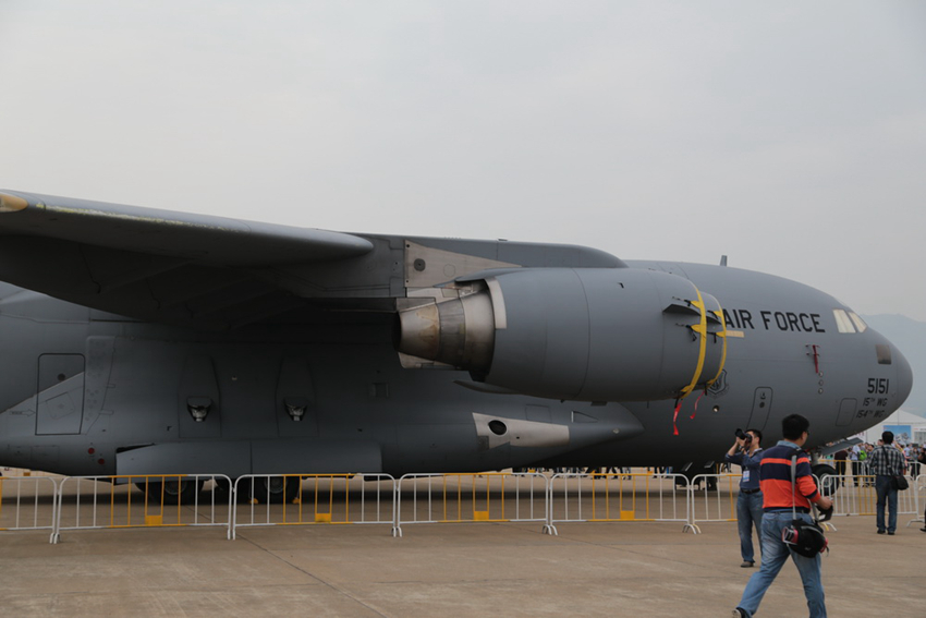 �����վ�C-17�����11�������麣��չ��Ļ�ֳ�����Ӱ���Ƽ���