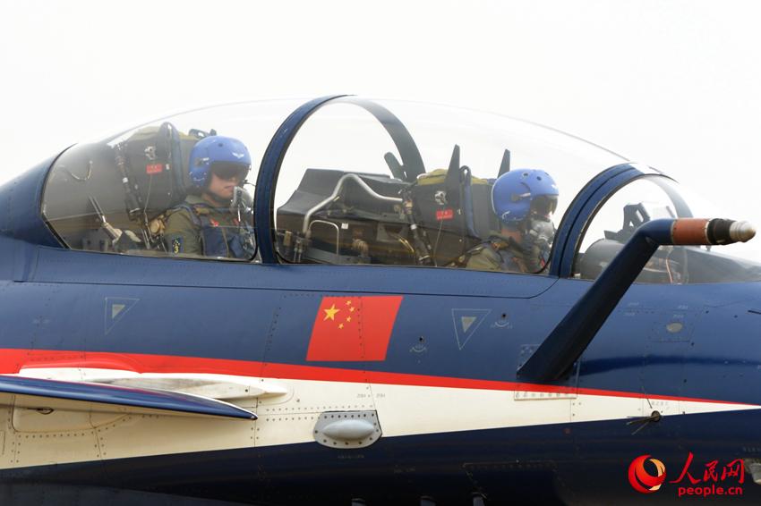 �й��վ������߻���Ů����Ա����Ӱ��������