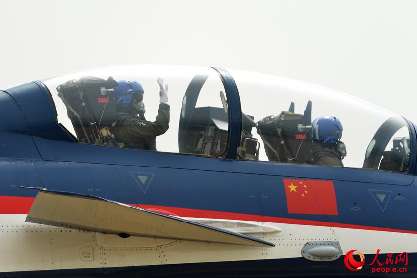 �й��վ������߻���Ů����Ա����Ӱ��������