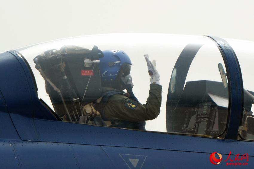 �й��վ������߻���Ů����Ա����Ӱ��������