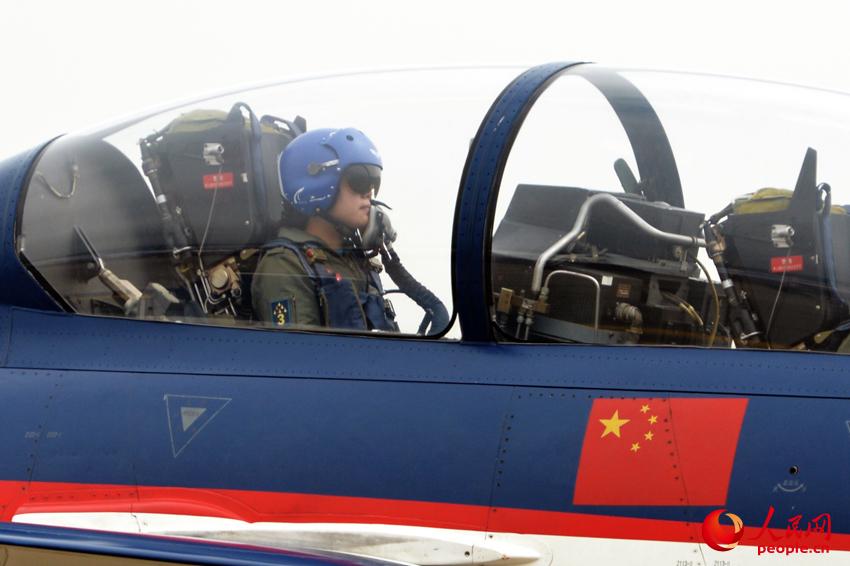 �й��վ������߻���Ů����Ա����Ӱ��������