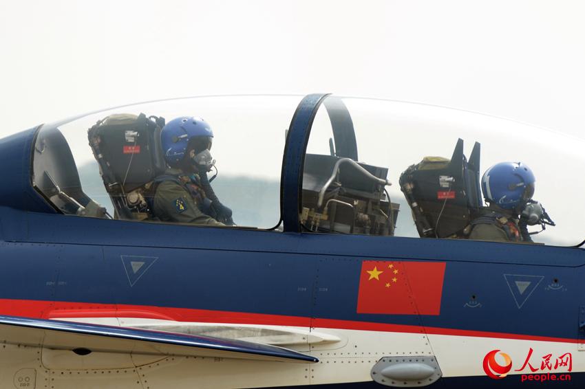 �й��վ������߻���Ů����Ա����Ӱ��������