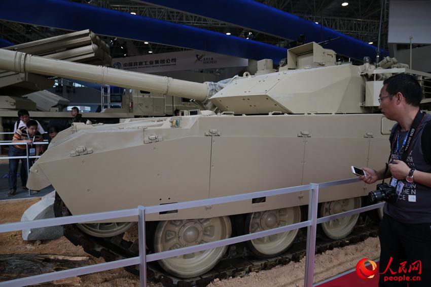 VT-4��ս̹�˲��档��Ӱ���Ƽ���