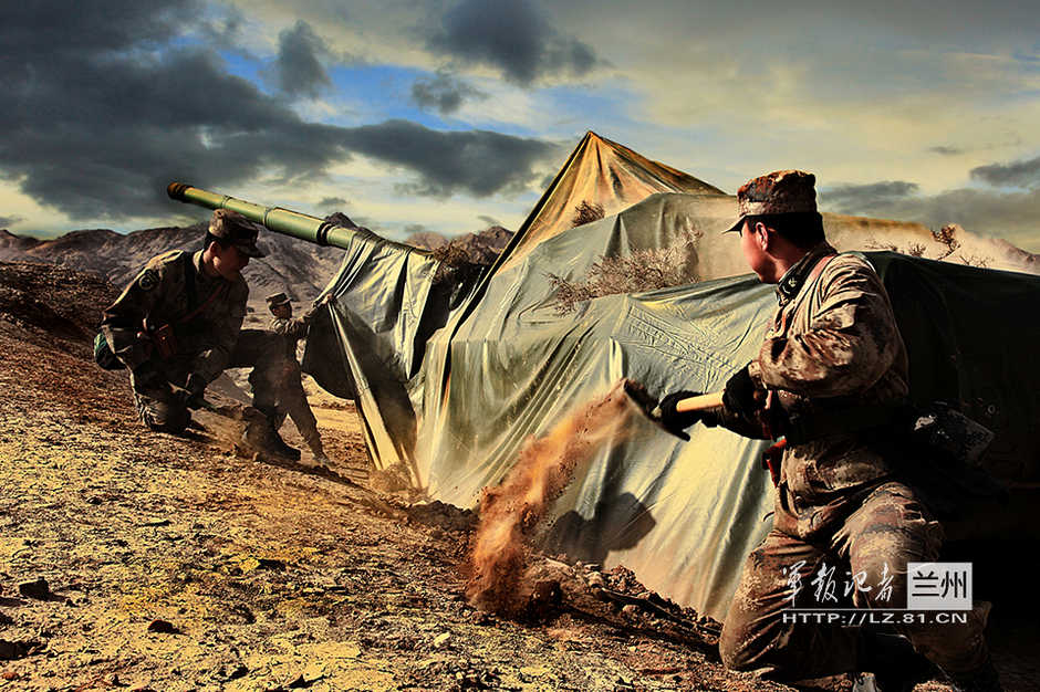 ս����ɢ����αװ