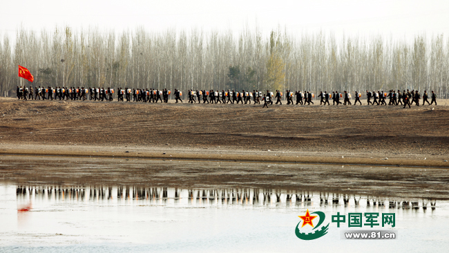 �±�������;�С�