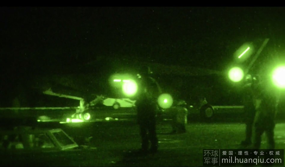 ���壺����F-35C�״�ҹ���𽵺�ĸ��9��