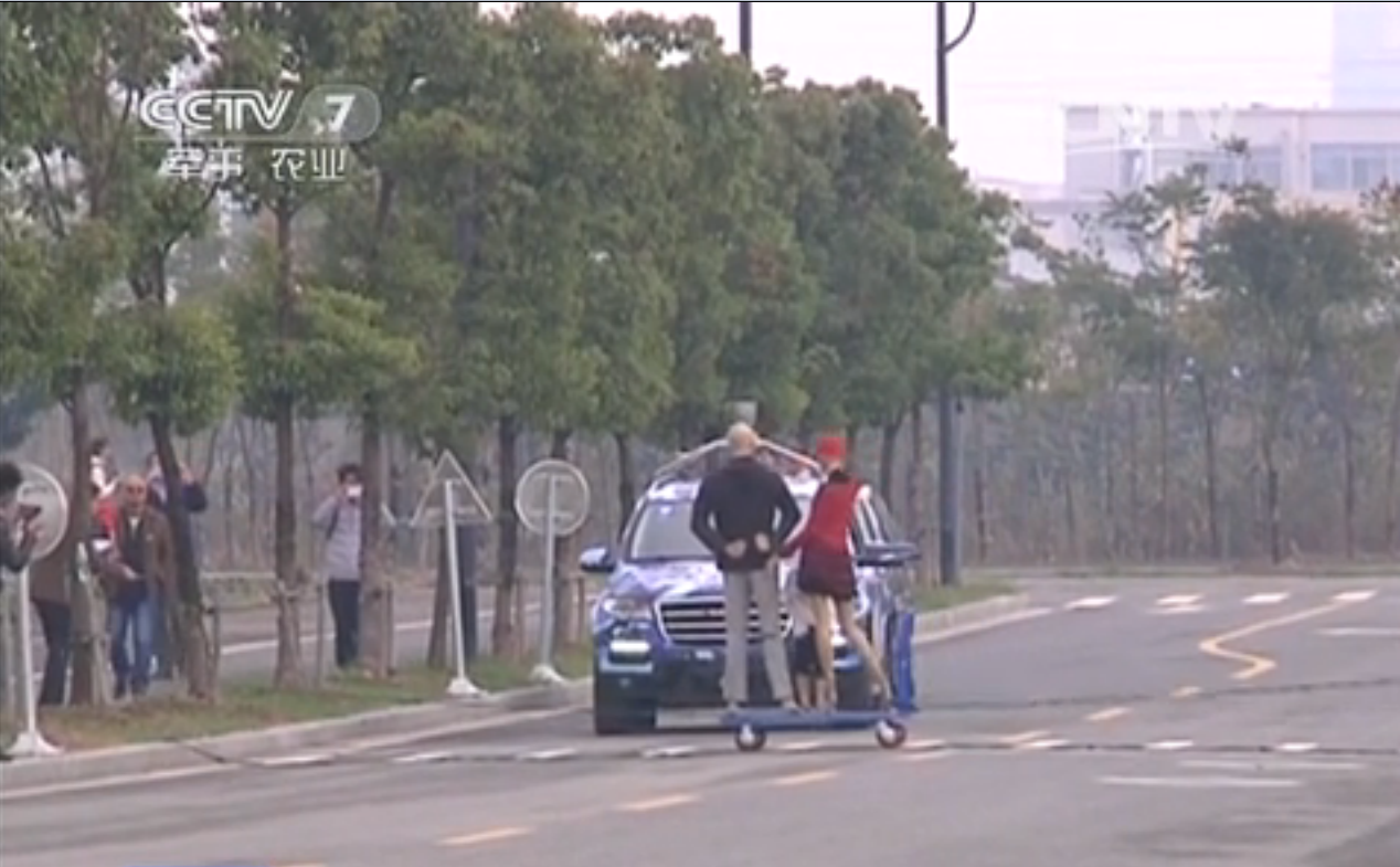 �������˼�ʻ���ܳ���������