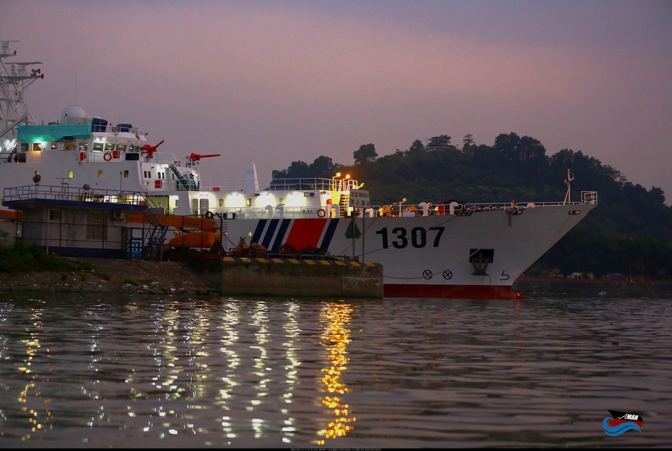 ���գ����������ҹ��Ϸ�ĳ�촬�����ĵ��˶����ڽ����й���������