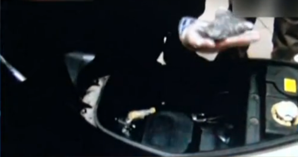 ������Ħ�г����ҵ����鵯��