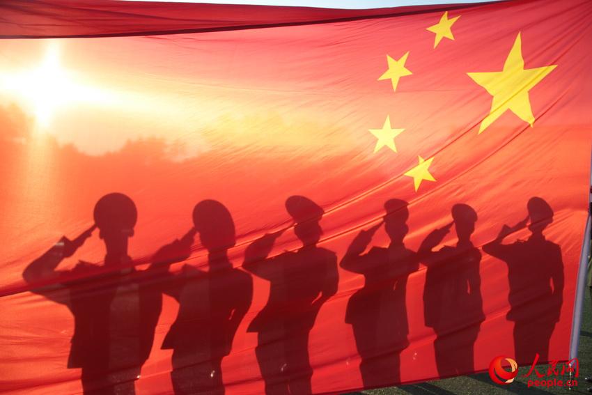 �侯���커���������ϱ���������  ���ǵ�Ӱ��  ţ�ɺ���