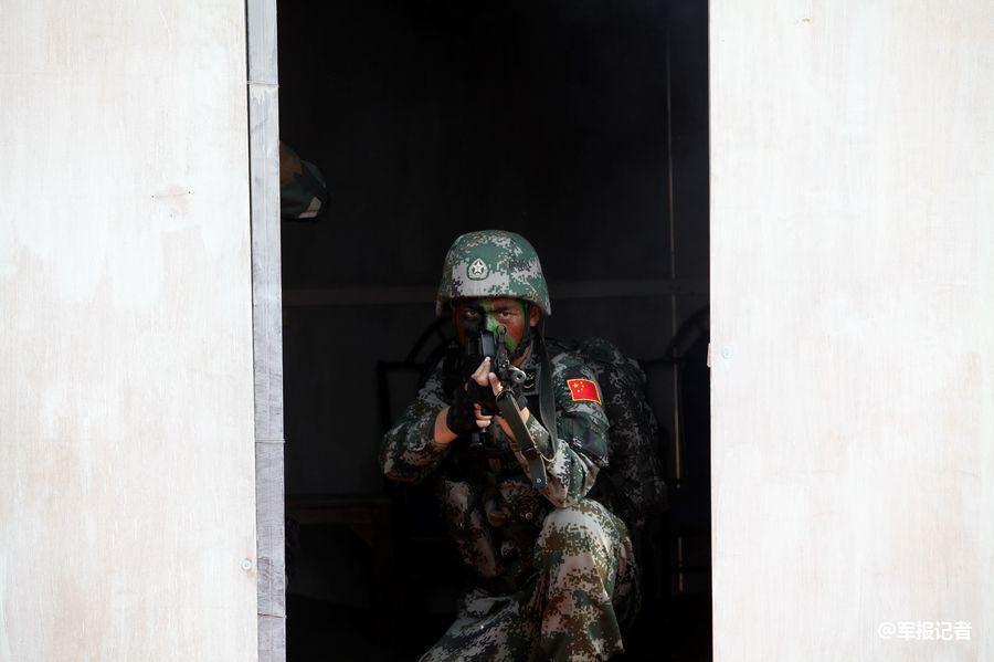 ��ӡ���ֱ���ӡ���Ͻ��з���ʵս����