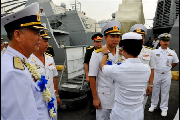 ����:Խ�Ϻ�����ǿ������ͣ�����ɱ���12��