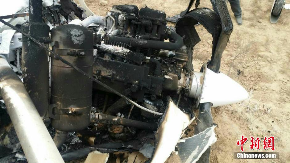 ���壺����һ�ܷɻ�׹��������Ա���� ������Ա��������4��