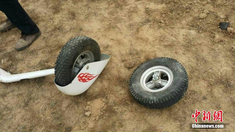 ���壺����һ�ܷɻ�׹��������Ա���� ������Ա��������5��