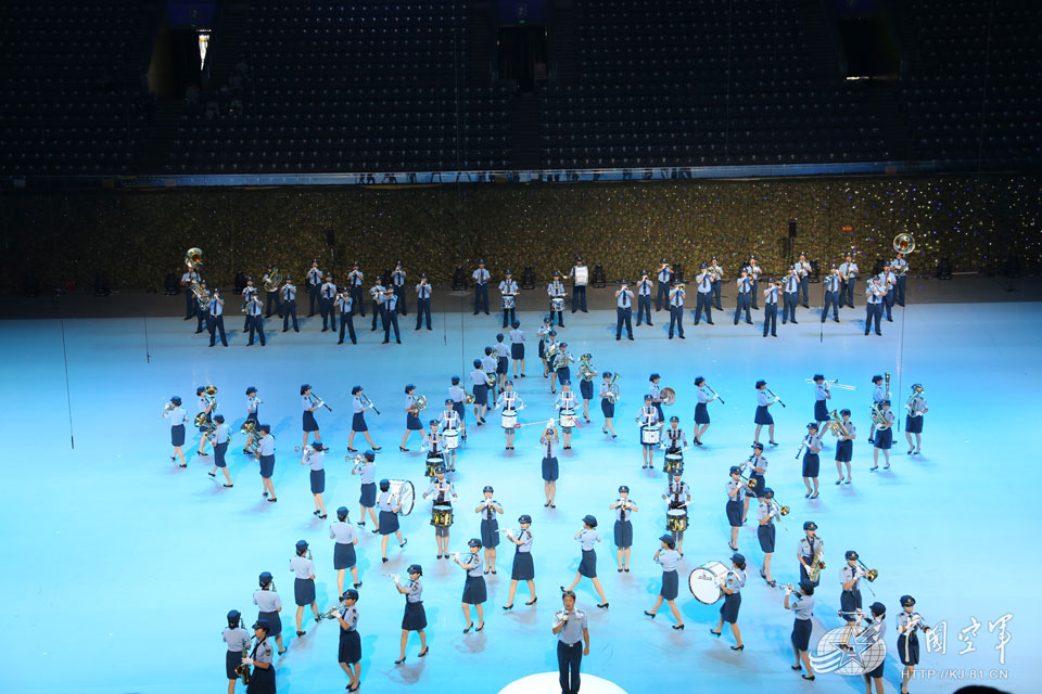 Ů�Ӿ��ֶӲμ�2014�ꡰ��ƽ�Žǡ��Ϻ���֯���֡�������Ծ�����������뻮һ���貽��