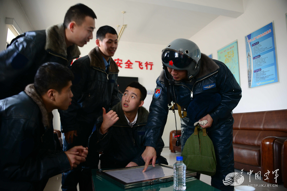 ץס���м�϶���Ա��̡����� ��