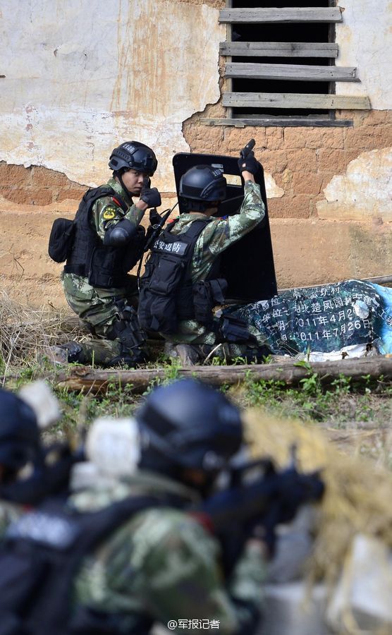 ���壺�߷��侯������;��ϮΧ�ˡ���������2��