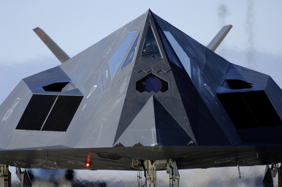 ����ͼ��F-117A���λ�