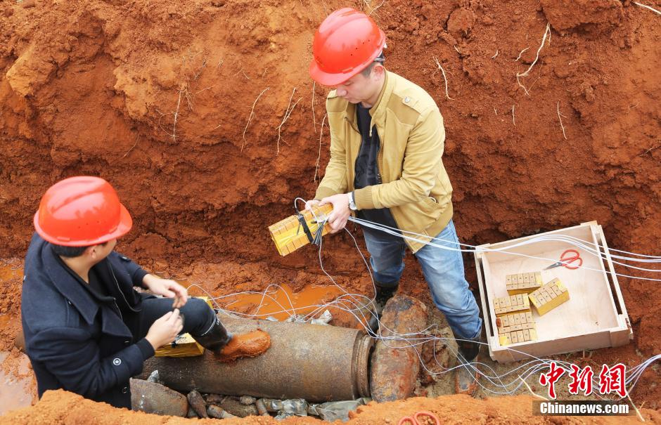 ���壺���Ϻ�����������ǧ��ö�վ���ը����ը����8��