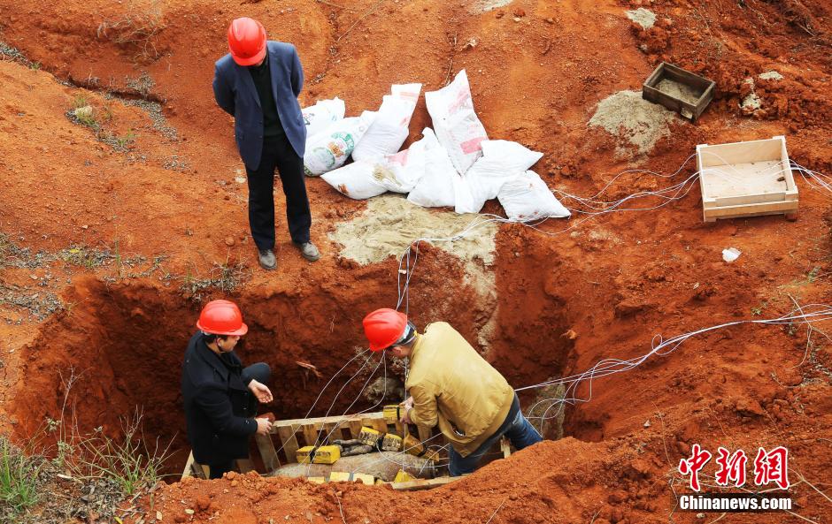 ���壺���Ϻ�����������ǧ��ö�վ���ը����ը����7��