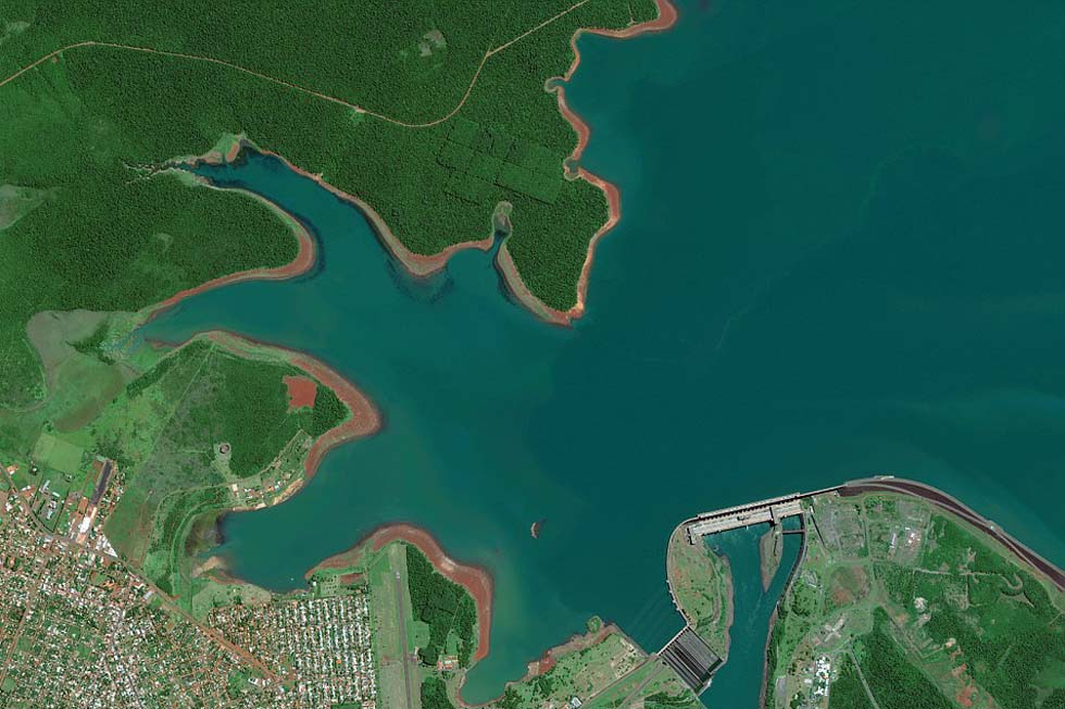 ͼ���ǰ��������̩��ˮ��վ����ͼ�������ڼල�����´�ӶԴ����ˮ���Ӱ�졣