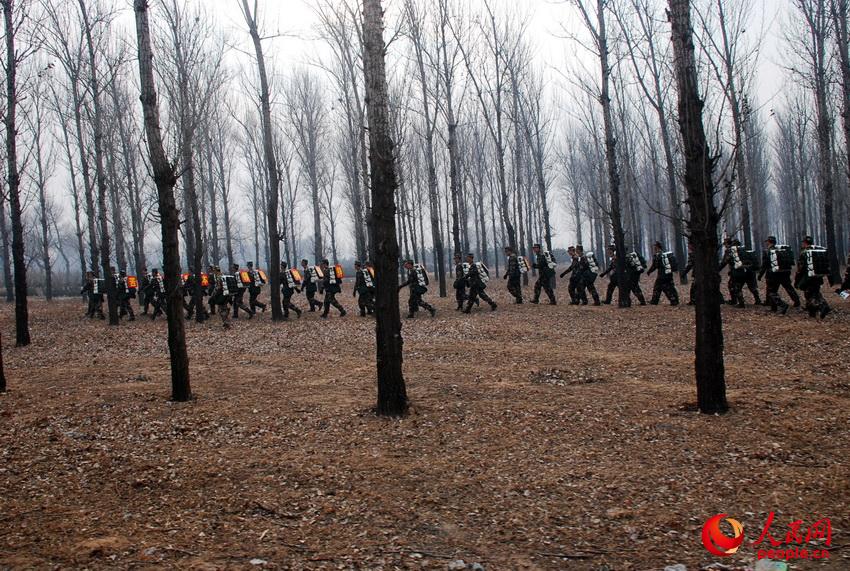 �������ּ�С·��