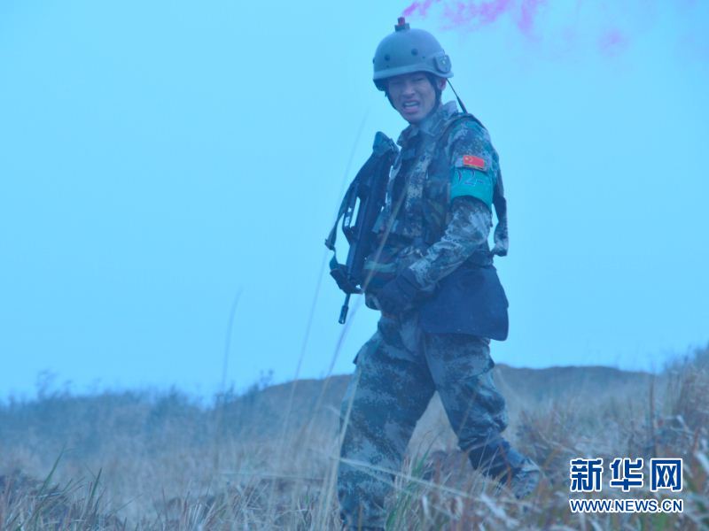 ѧԱ�ڱ����С��е���