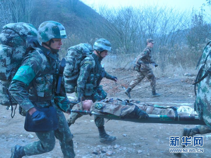 ѧԱ�ڽ���ս���Ȼ���