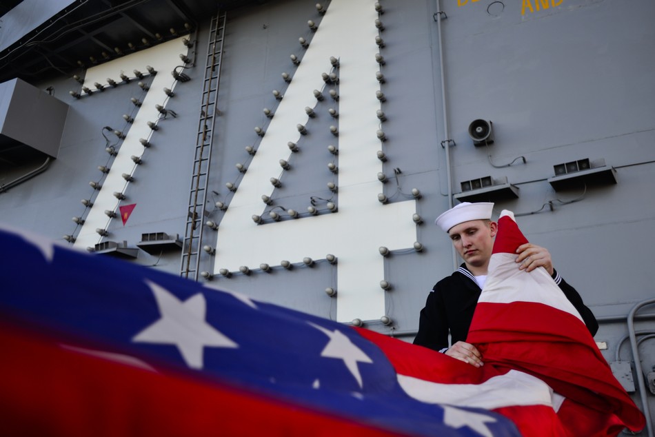 ���壺����E-2C�Ž�˲�������Ρ�6��