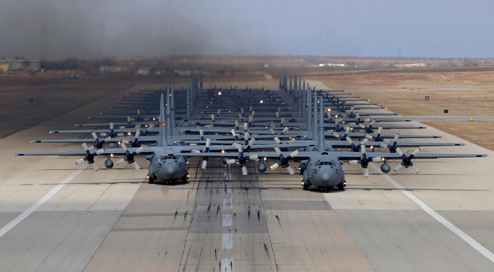 ���壺����24��C130����������