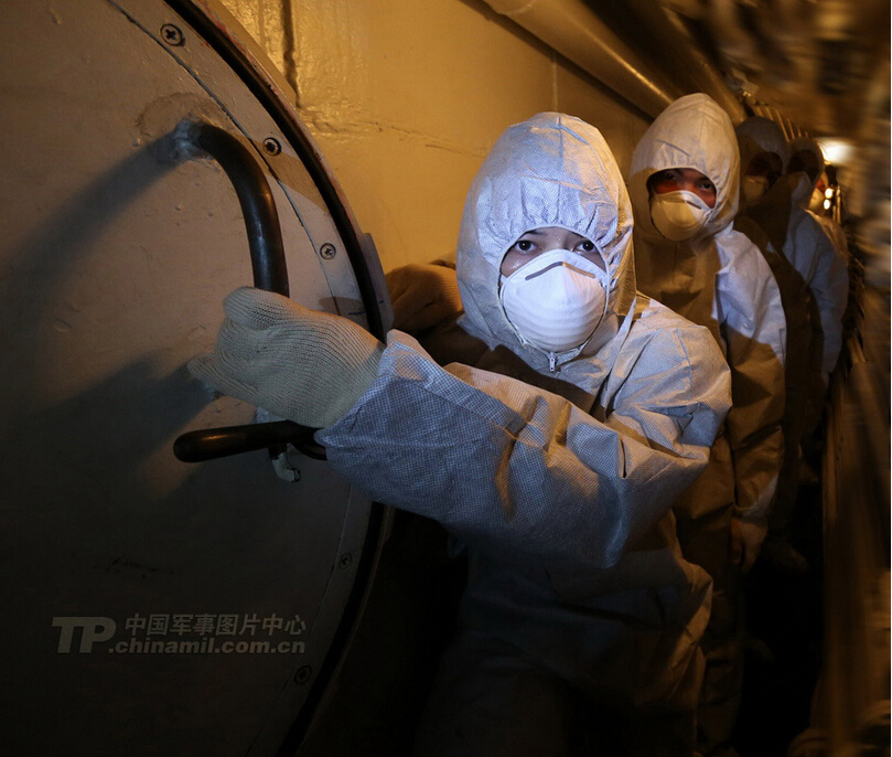 ���������ɺ�Ǳͧ���� ��Ǳͧ�ٱ�ƽʱ��Ը͸֧������Σ��ʱ�̣��������������������˺�Ǳͧ������ͨ����Ǳͧ�˷�Ӧ�Ѳյ��龰���������츻 ��3