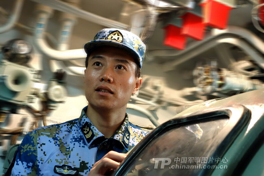 ������ʮ�����ꡱ��ĳͧԱ�ӵ繤��೤������սλ�ϡ�