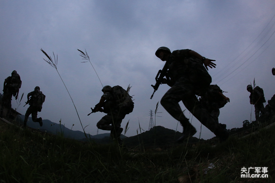 ����ǰ��