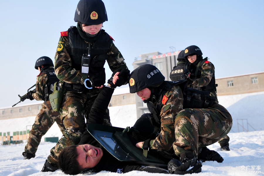 ����ִ�ڷ�Ϯ��ѵ����Ѹ���Ʒ������������ˡ�