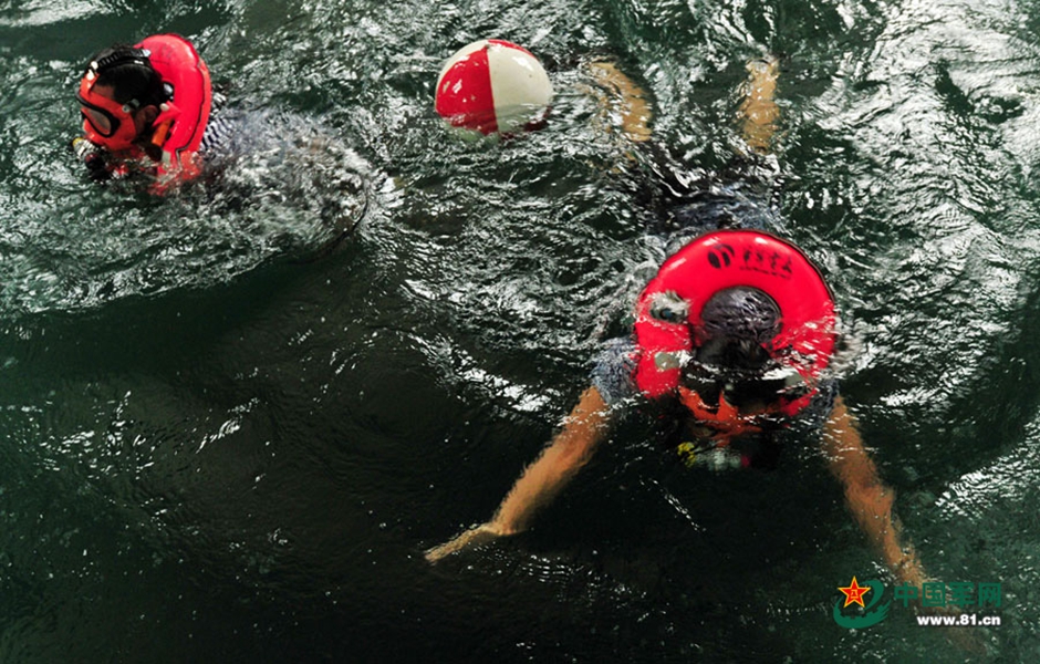 Ǳͧ��ˮ��ô�죿ֱ���ٱ�ģ���Ծ�ȫ��(ͼ)��5��