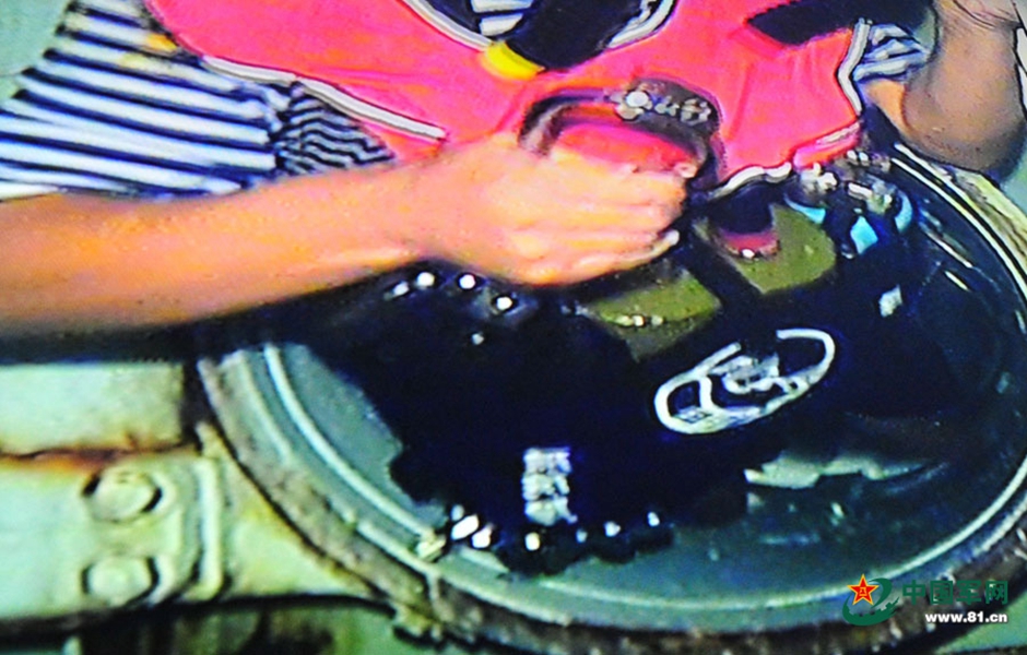 Ǳͧ��ˮ��ô�죿ֱ���ٱ�ģ���Ծ�ȫ��(ͼ)��7��