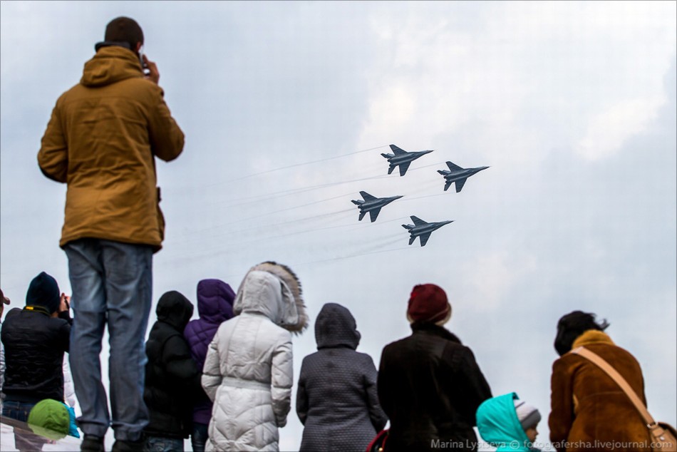 ���壺��3����б��ݶ�һ���׼���20��