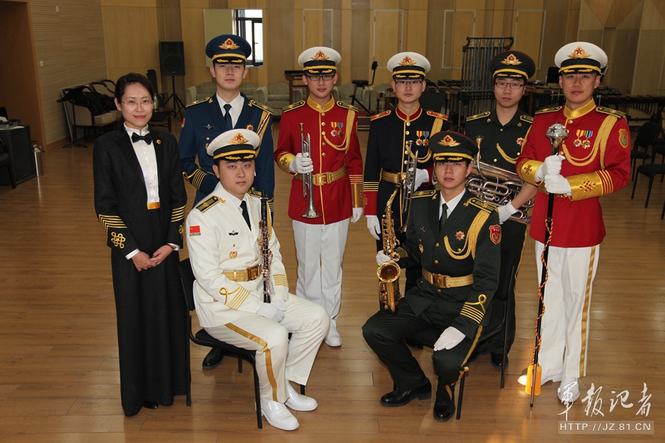 ��ž������ž�����չʾ��ͬ���ǳ��ϴ��ŵ���ʽ�����  �Ÿ���Ӱ