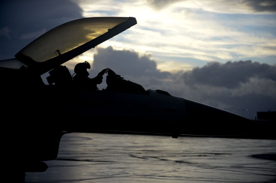 ���壺ϣ��F-16����������Эͬ��ϰ��12��