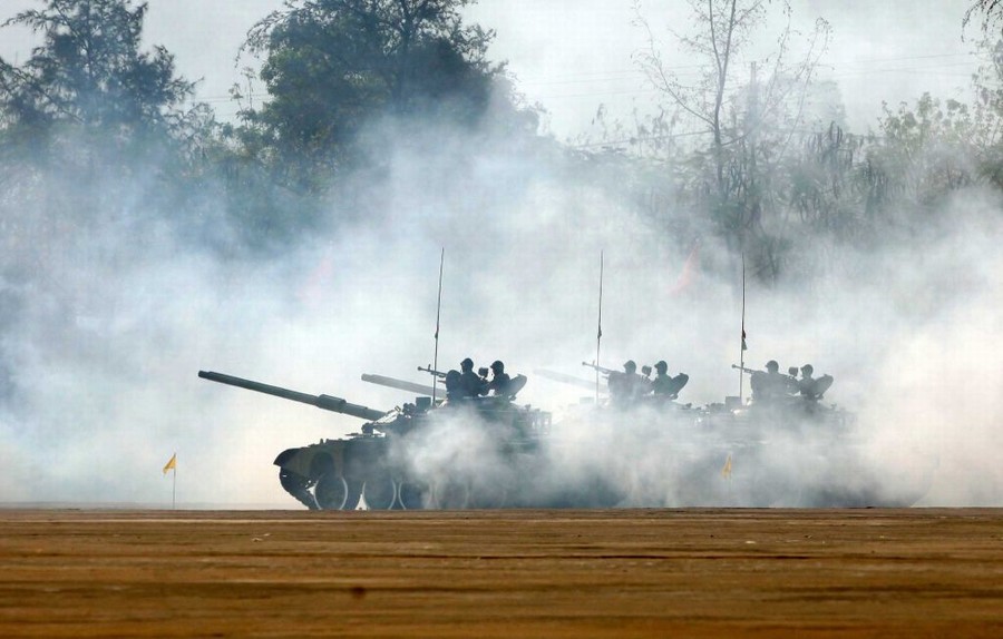 ̹�˷���ͻ����ʾ