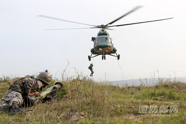 4��12�գ�����ս��½��ĳ������ĳ½��������İ��������֯����Эͬ�Կ�������